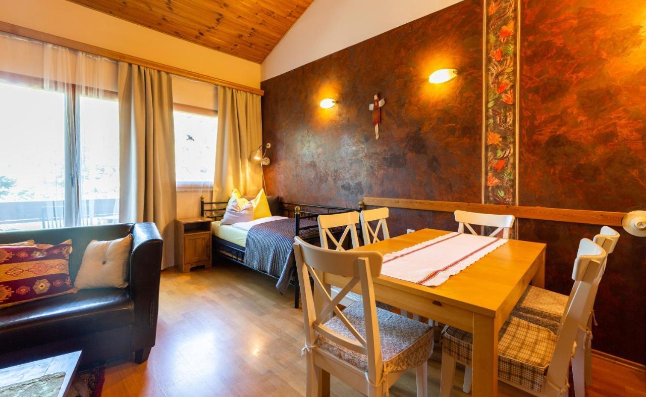 Appartementhaus Witzmann Bad Voeslau Luaran gambar