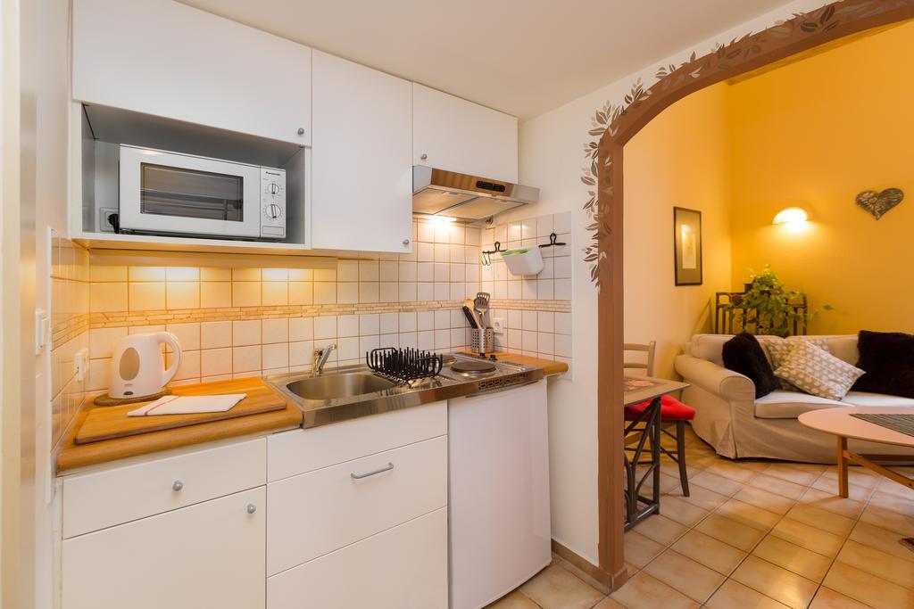 Appartementhaus Witzmann Bad Voeslau Luaran gambar