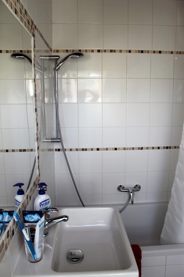Appartementhaus Witzmann Bad Voeslau Luaran gambar